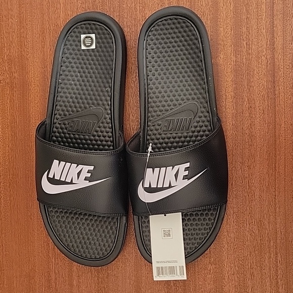 Men's Size 13 NIKE Flip Flops NEW WITH TAGS - Picture 4 of 5